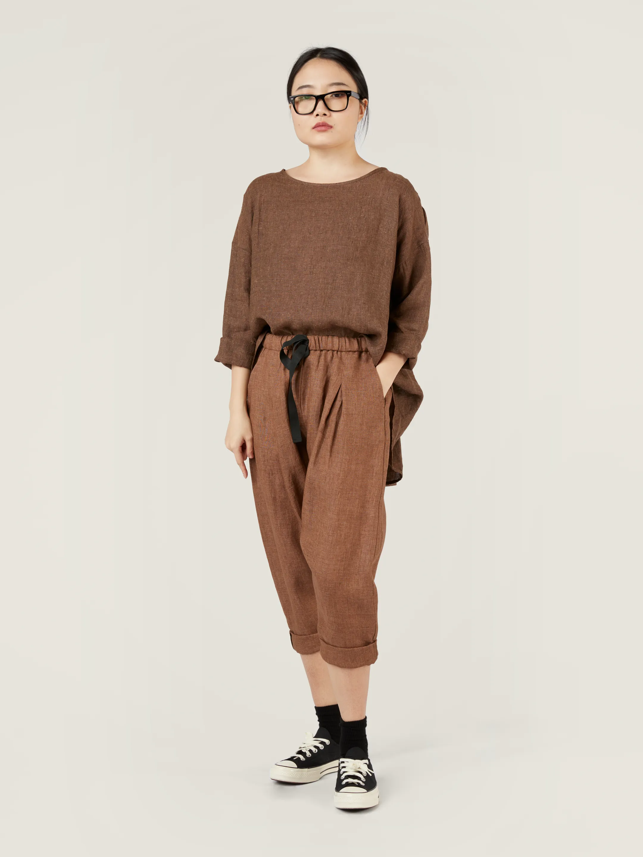 LINEN TROUSERS WITH LOW CROTCH
