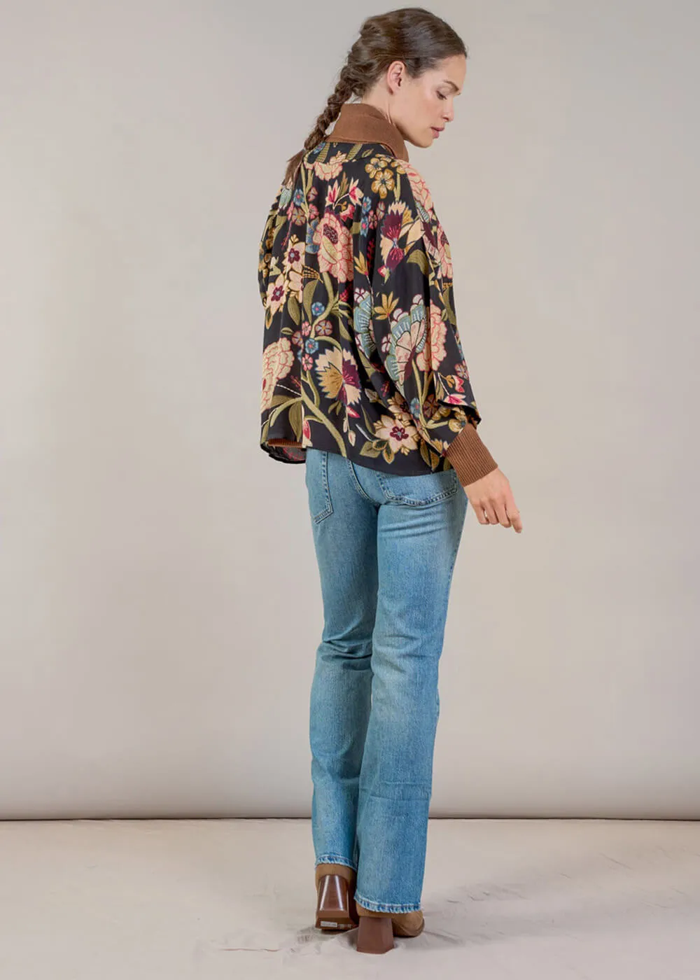 One Hundred Stars Dahlia Crepe Short Kimono Black