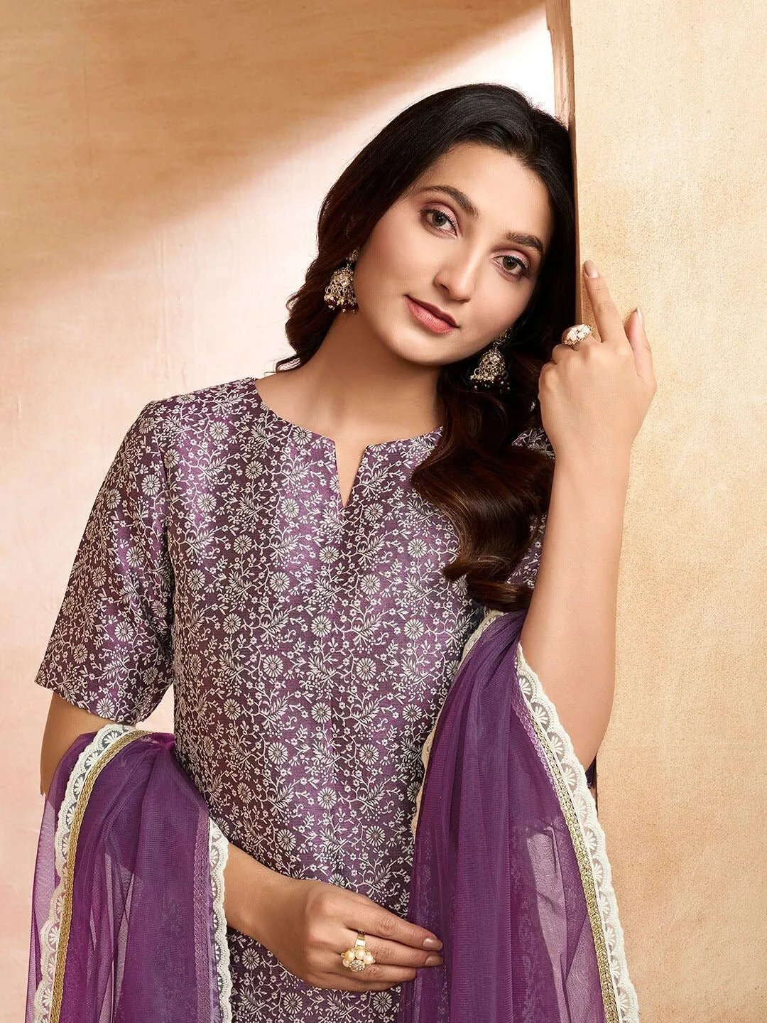 Purple Women Floral Printed Regular Thread Work Kurta with Trousers & With Dupatta