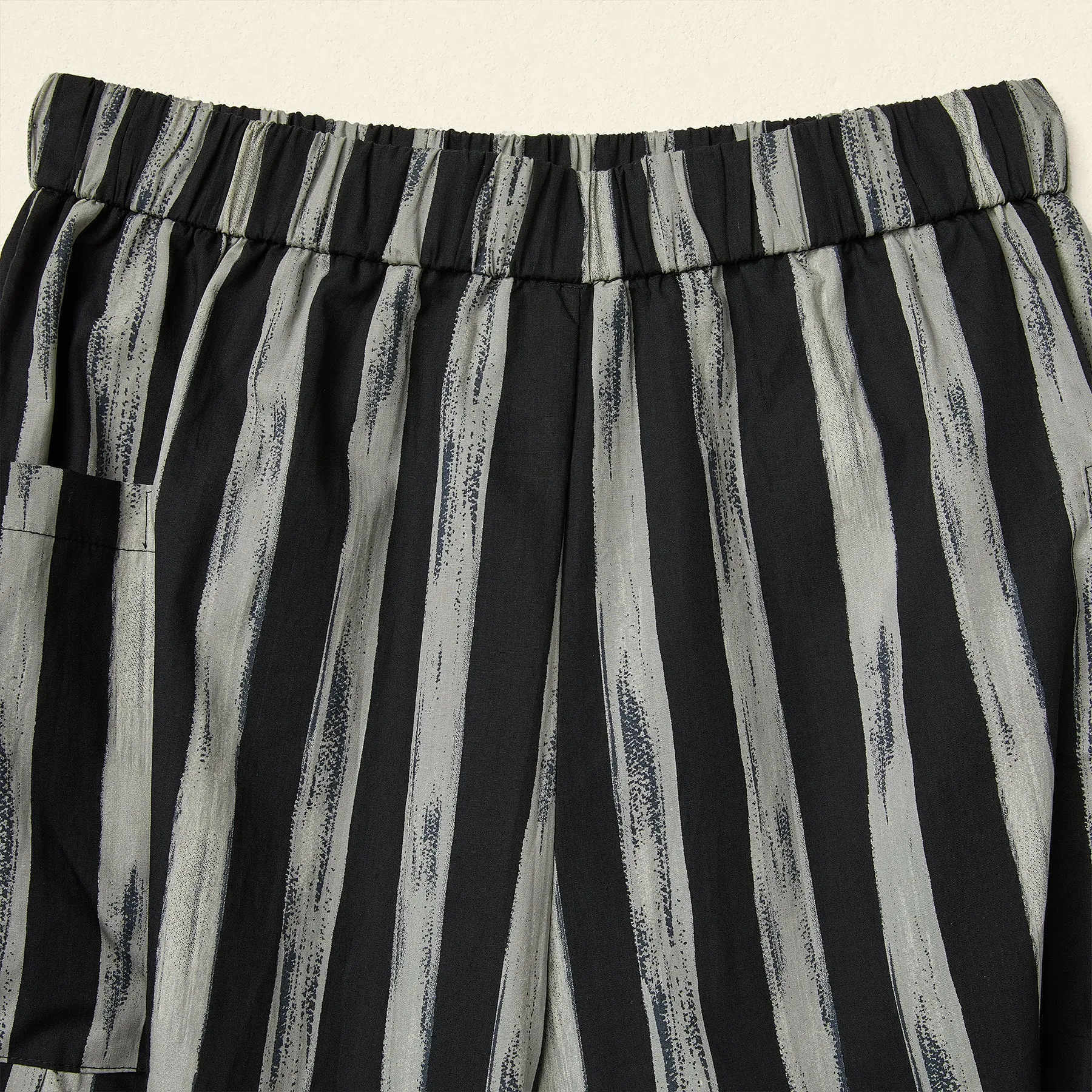 STRIPED TROUSERS WITH POCKETS