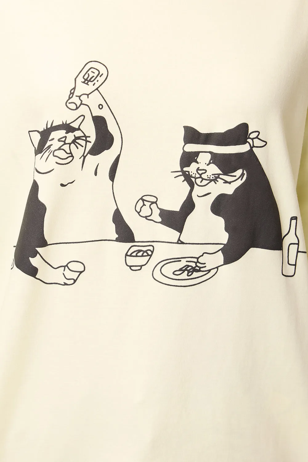 Women's Two Cats Behind Me Yellow T-Shirt
